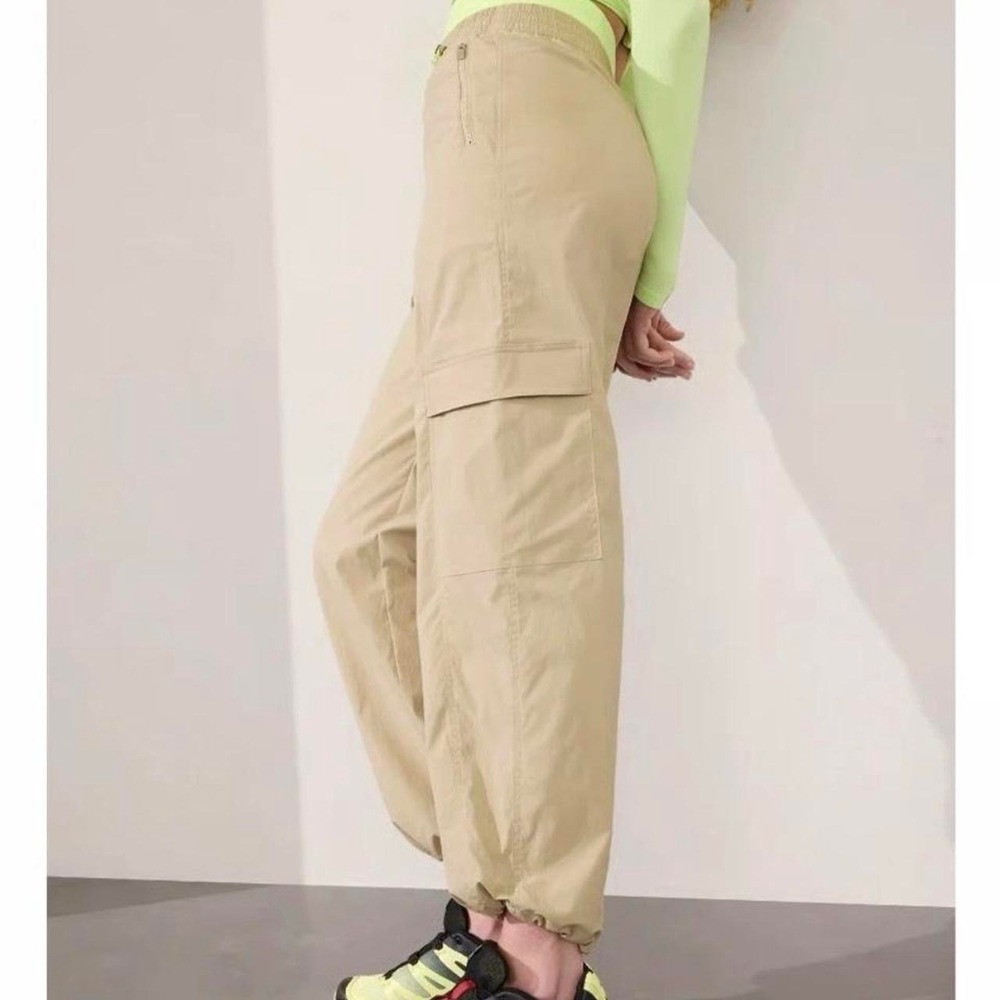 Athleta Cascade Cargo Poplin Pants Women's Medium Beige Tan - Oak Cinch Ankle‎